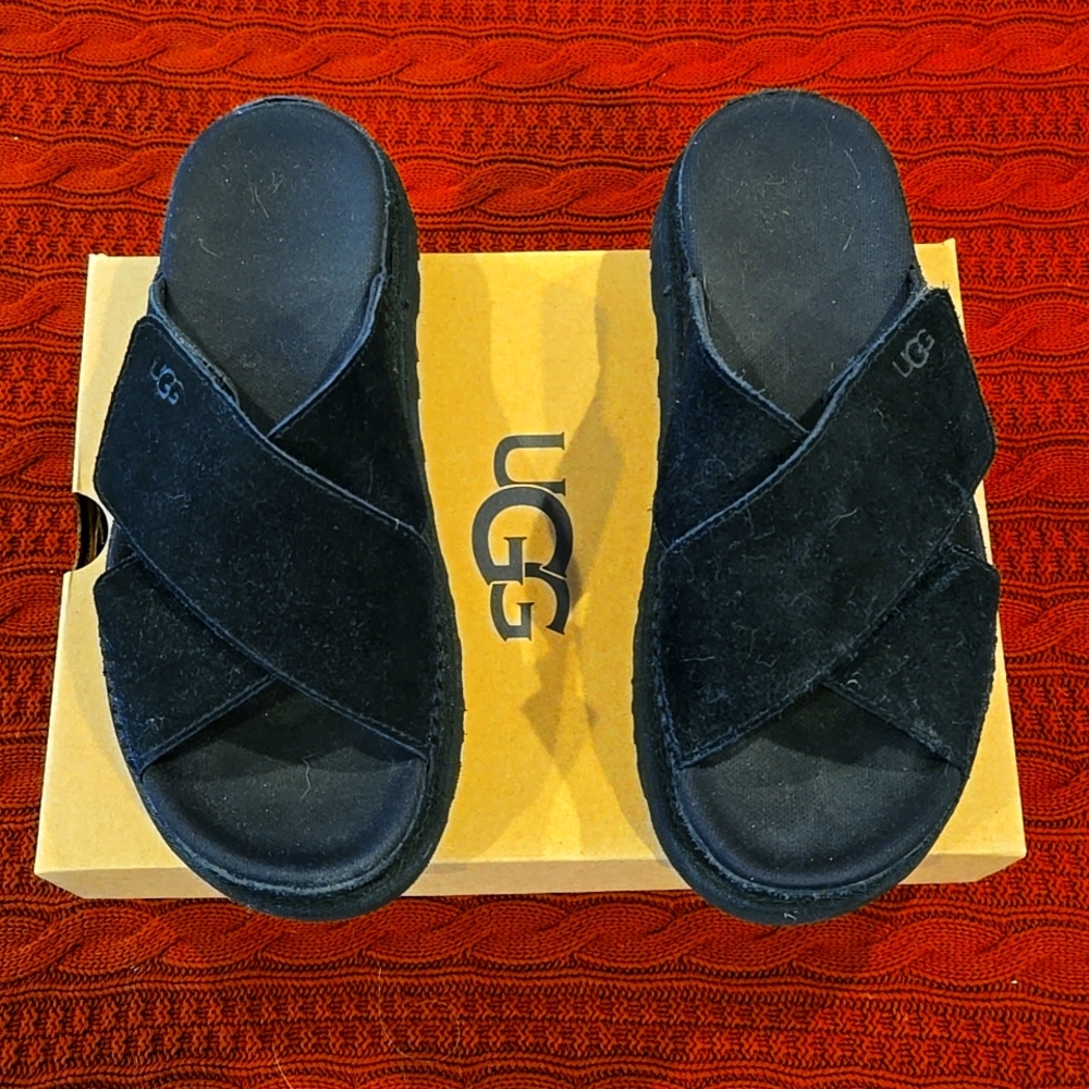 Women's Goldenstar cross slide, size 9.5